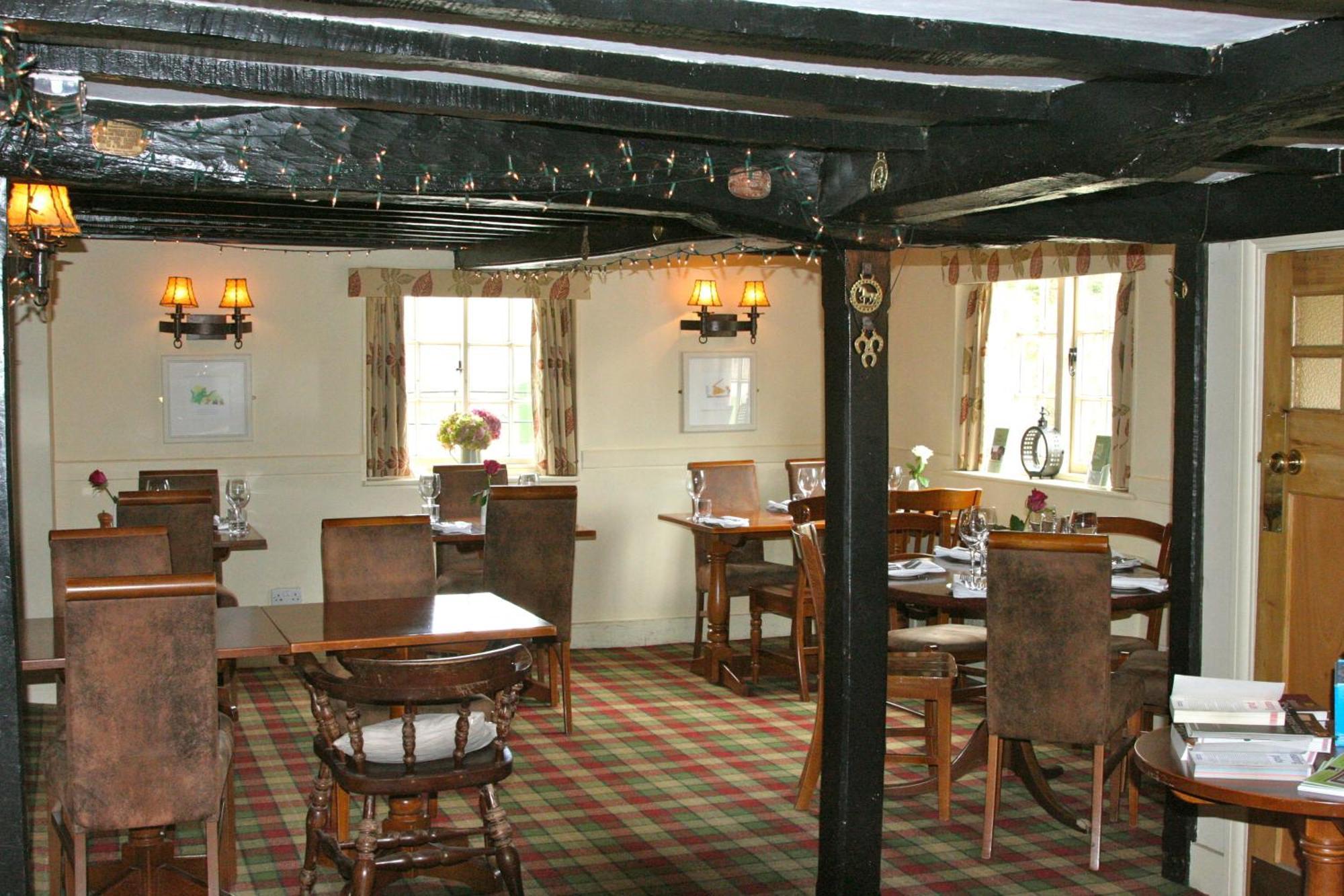 The Nags Head Inn 4*